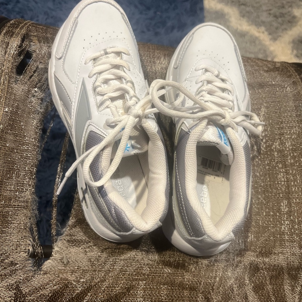Reebok womens sneakers size 8